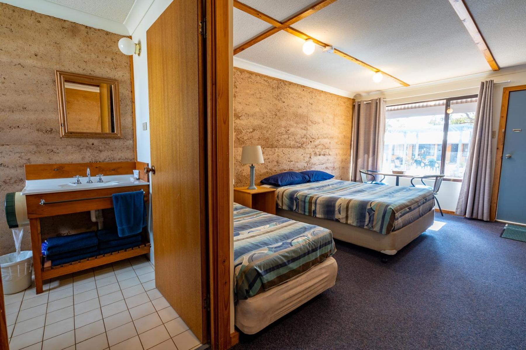 Great Western Motel Норсман Экстерьер фото